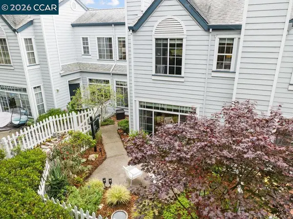 208 Commodore Dr, Richmond, CA 94804
