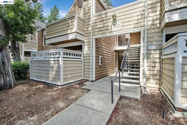 150 Reflections Drive #13, San Ramon, CA 94583