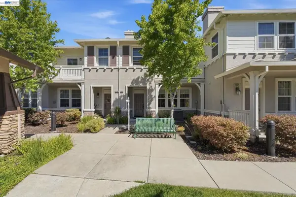 2656 Northern Cross Rd, Hayward, CA 94545