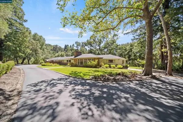 18 Sycamore Rd, Orinda, CA 94563