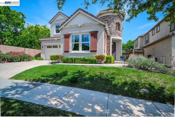 2560 Calabria Ct, Dublin, CA 94568