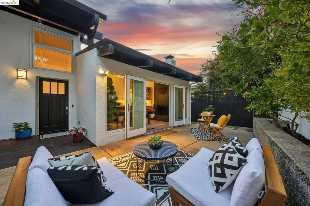 6930 Snake Rd, Oakland, CA 94611 - #1
