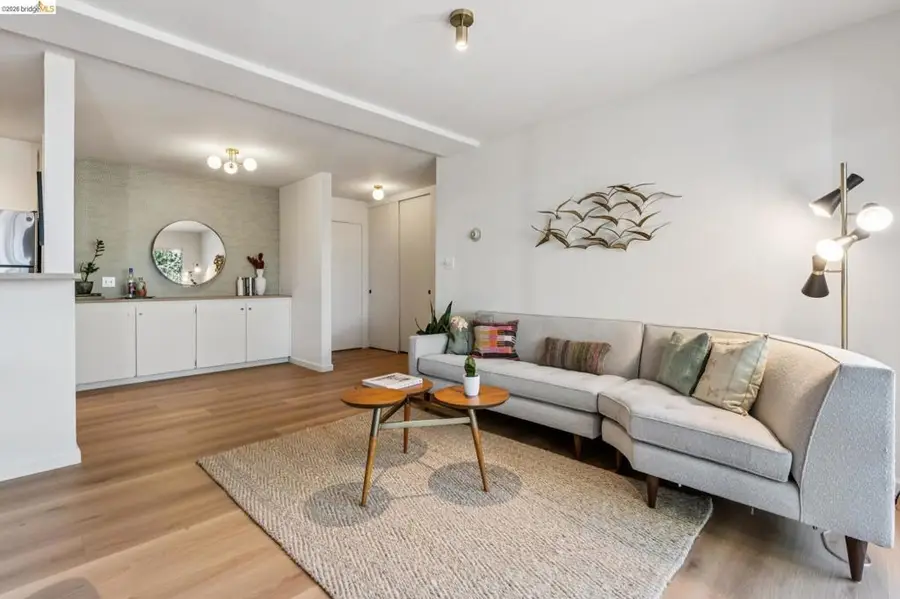 377 Palm Ave #305, Oakland, CA 94610 - #3