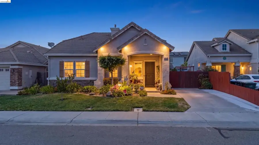 1676 Hickam Cir, Suisun City, CA 94585 - #2