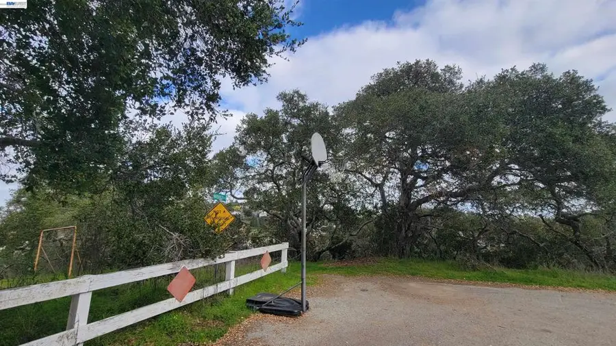 3200 Marburger, Belmont, CA 94002 - #2