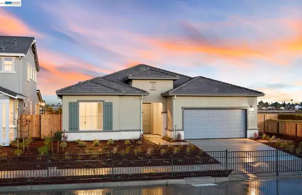 303 Hemingway Lane, Discovery Bay, CA 94505