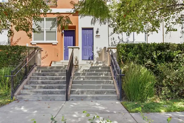 37 Esfahan Dr, San Jose, CA 95111