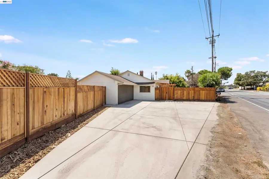 2824 Cowell Rd., Concord, CA 94518 - #3