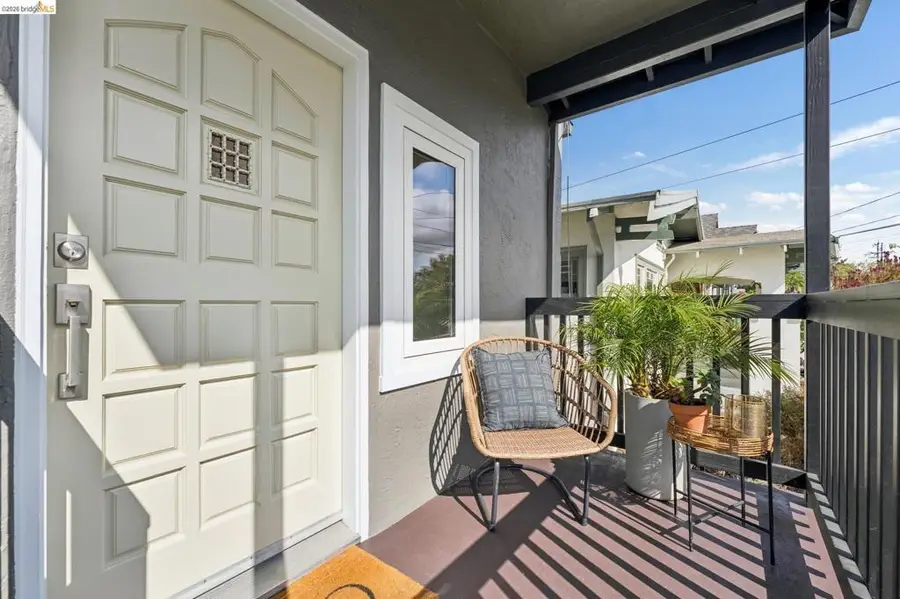 2726 Wallace St, Berkeley, CA 94702 - #3