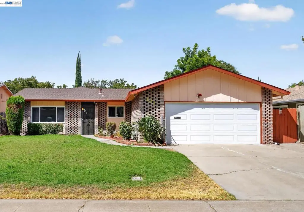 421 East Serrano Way, Stockton, CA 95207 - #1