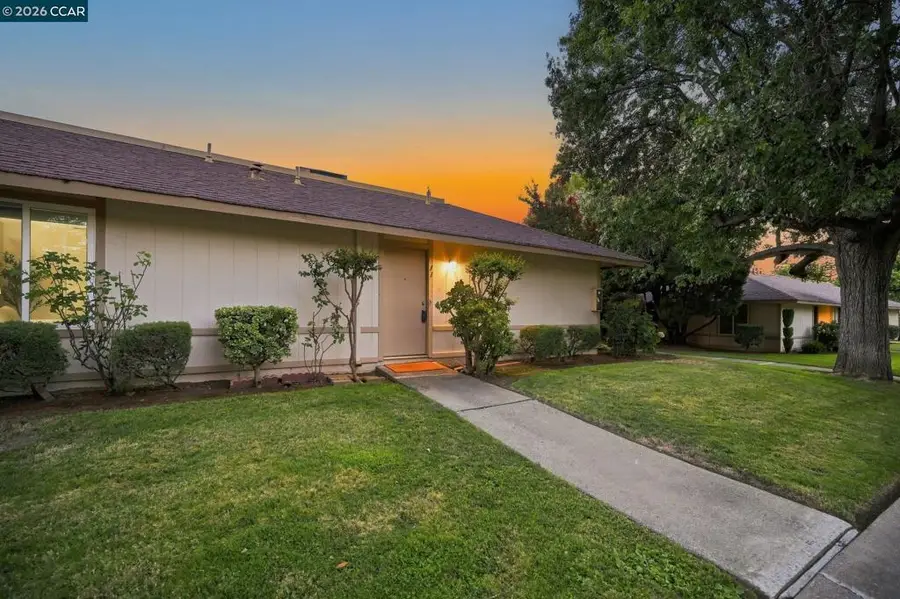 4260 Clayton Rd #11, Concord, CA 94521 - #2
