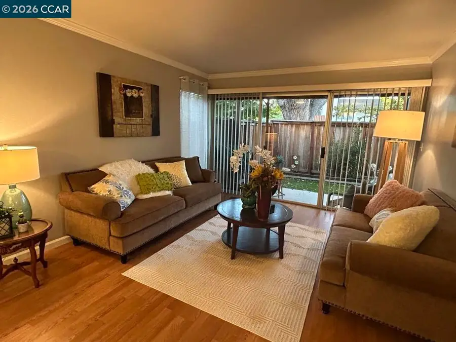 34 Massolo Dr #B, Pleasant Hill, CA 94523 - #3