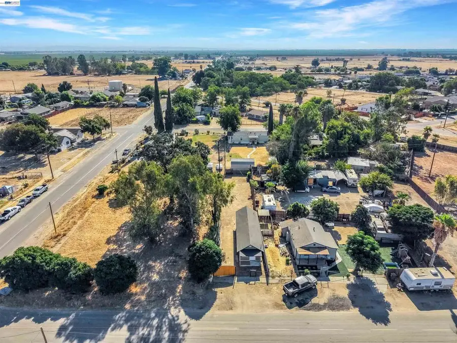 22479 Maple St, Chowchilla, CA 93610 - #2
