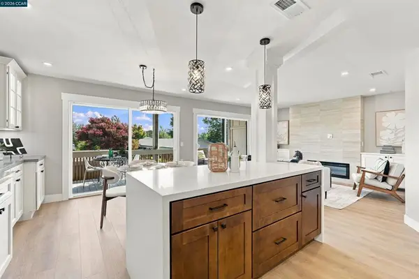 2501 Pine Knoll Dr #10, Walnut Creek, CA 94595