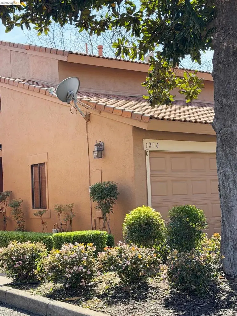 1216 W Roseburg Ave #C, Modesto, CA 95350 - #2
