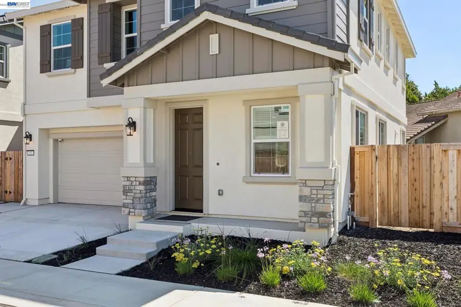137 Creek View Cir, Fairfield, CA 94533 - #3