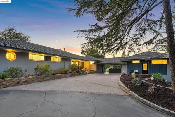 11260 Kerrigan Dr, Oakland, CA 94605