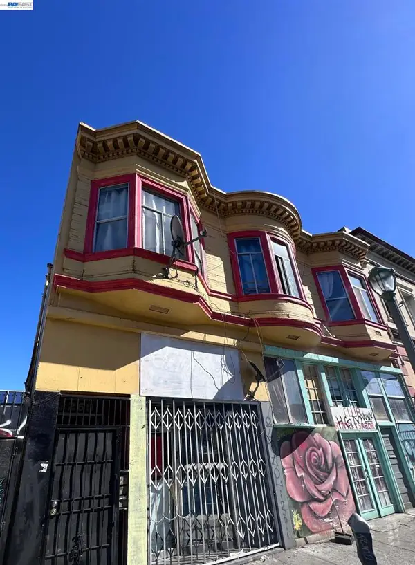 2270 International Blvd, Oakland, CA 94606