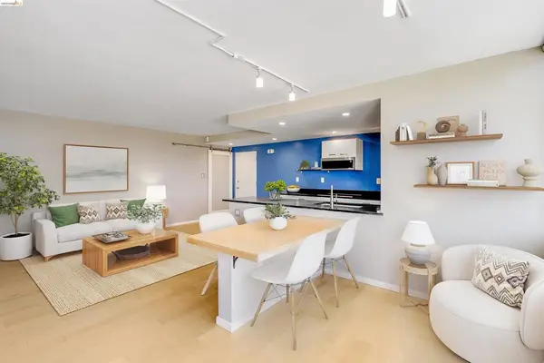 2550 Dana St #5F, Berkeley, CA 94704