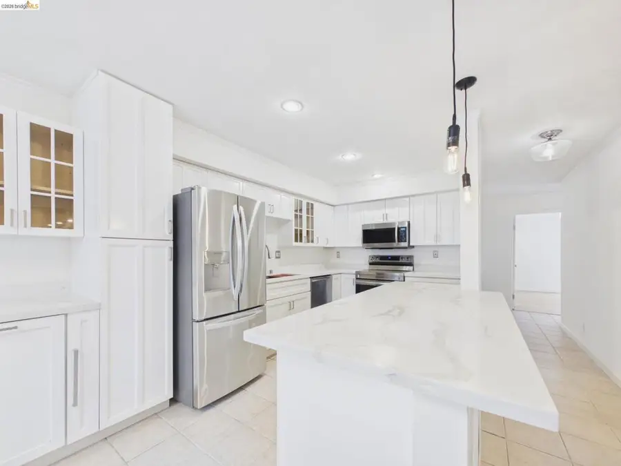 466 Crescent St #114, Oakland, CA 94610 - #3