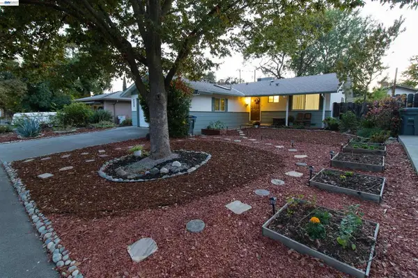 1423 Banyan Place, Davis, CA 95618