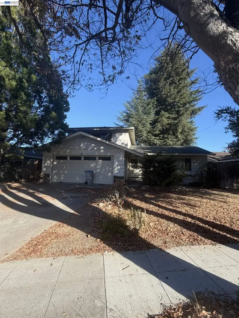 1174 Forest Creek Dr, San Jose, CA 95129 - #1
