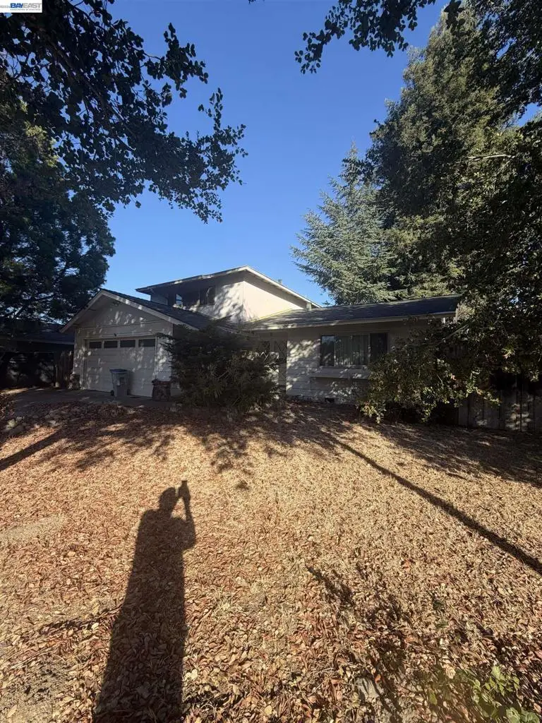1174 Forest Creek Dr, San Jose, CA 95129 - #2