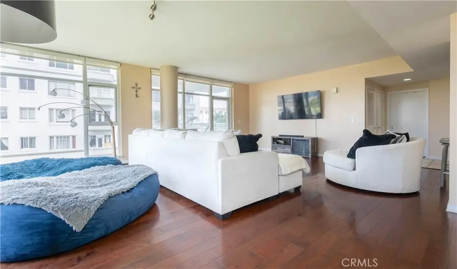 400 W Ocean Boulevard #206, Long Beach, CA 90802 - Image #2