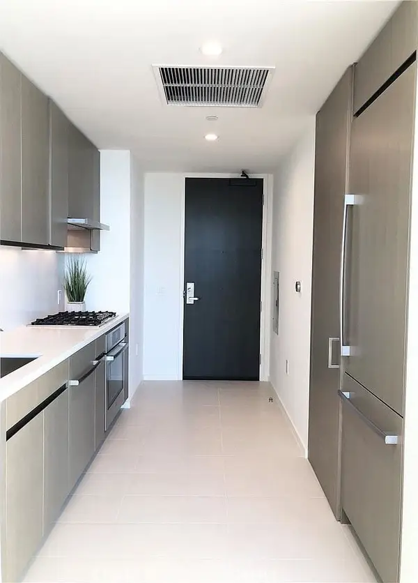 889 Francisco #2505, Los Angeles, CA 90017