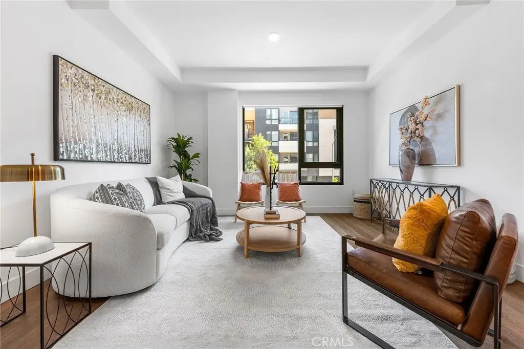 709 E Walnut Street #214, Pasadena, CA 91101 - Image #1