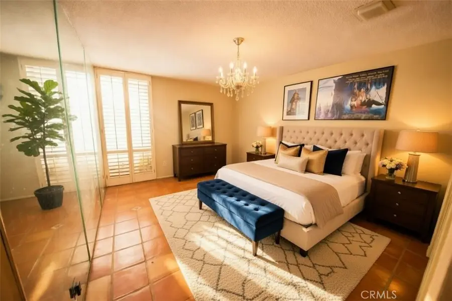 425 S Kenmore #206, Los Angeles, CA 90020 - #2
