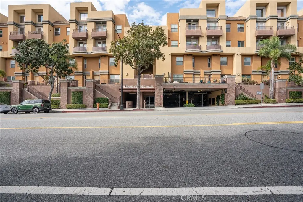 201 E Angeleno Avenue #206, Burbank, CA 91502 - Image #1