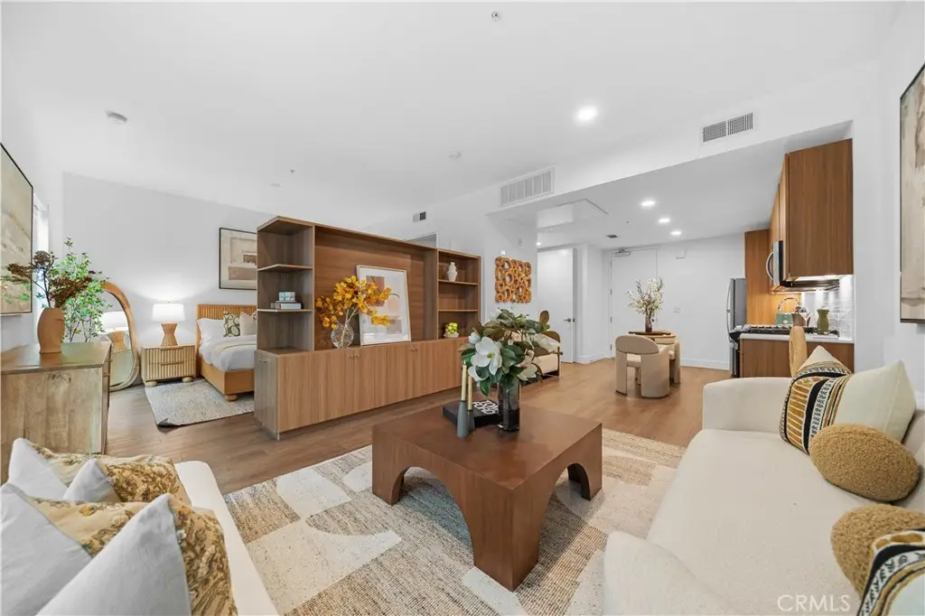 709 E Walnut Street #319, Pasadena, CA 91101 - #1