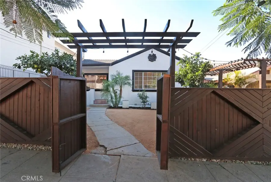 1361 Armadale Avenue, Los Angeles, CA 90042 - #2