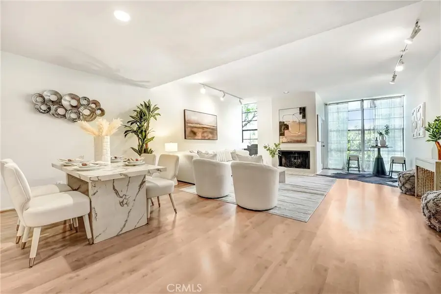 3884 Fredonia Drive #F, Los Angeles, CA 90068 - #2