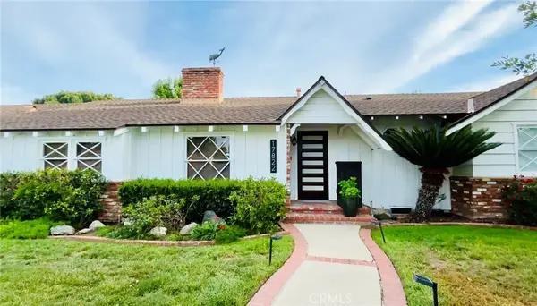 17822 Community, Northridge, CA 91325