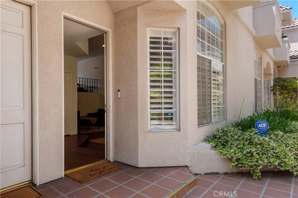 813 N Martel Avenue #2, Los Angeles, CA 90046 - #1