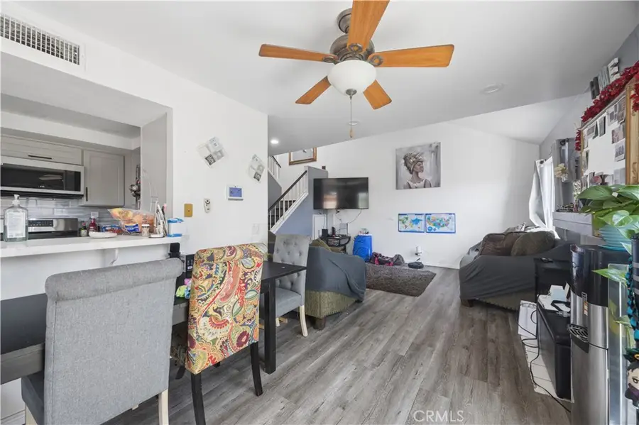 9864 California Avenue #18, South Gate, CA 90280 - #2