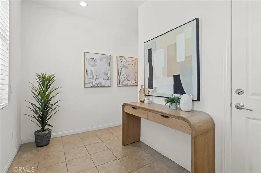 902 N Botanica Lane #C, Azusa, CA 91702 - #2