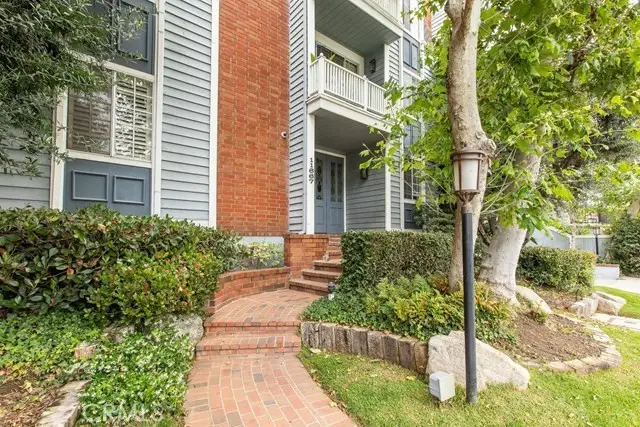 11667 Gorham Avenue #306, Los Angeles, CA 90049 - #3