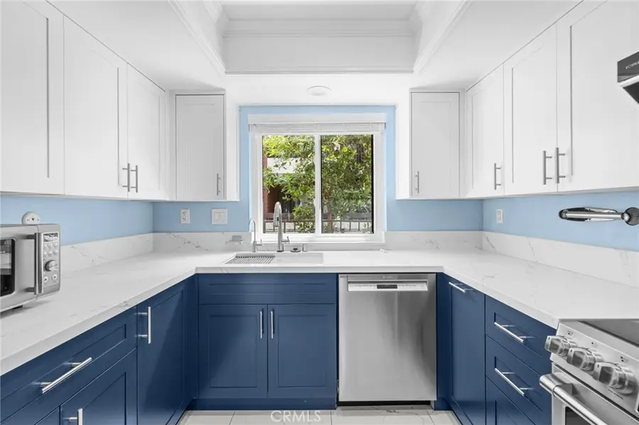 230 Bethany Rd. #117, Burbank, CA 91504 - Image #2