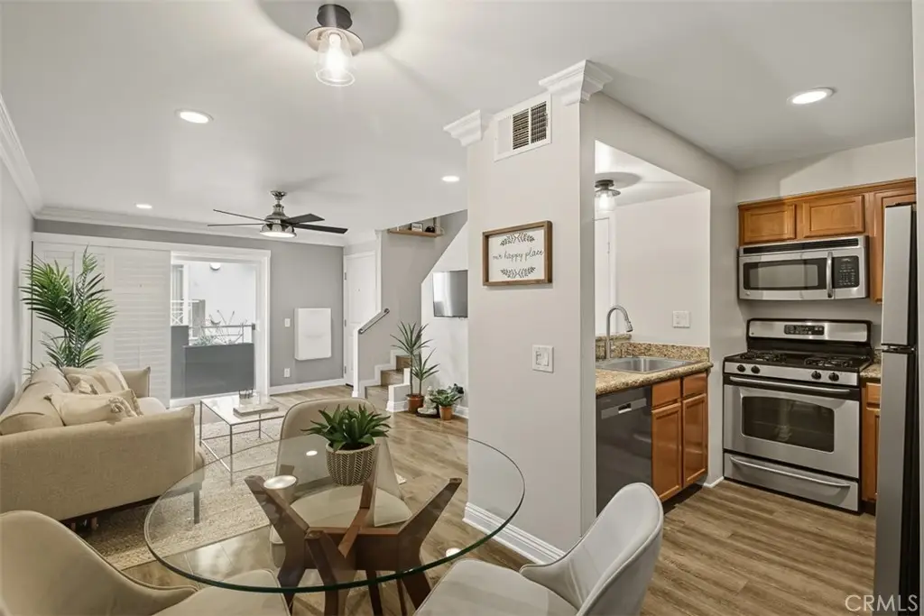 355 N Maple Street #209, Burbank, CA 91505 - Image #1