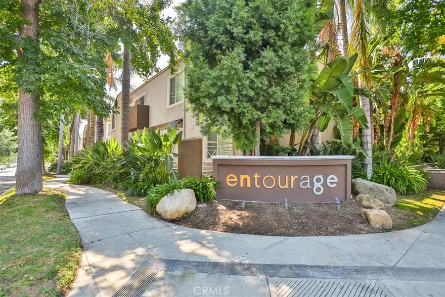 355 N Maple Street #209, Burbank, CA 91505 - Image #2