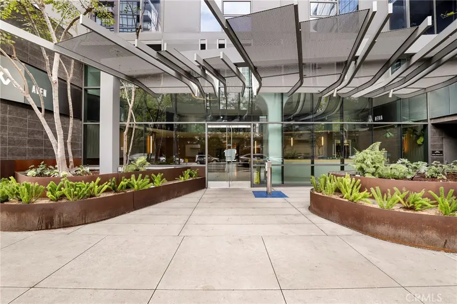 330 W 11th Street #A503, Los Angeles, CA 90015 - Image #2