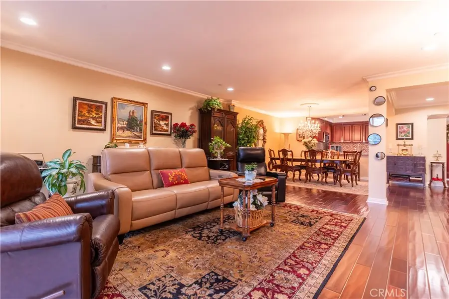 4533 Vista Del Monte Avenue #201, Sherman Oaks, CA 91403 - #2