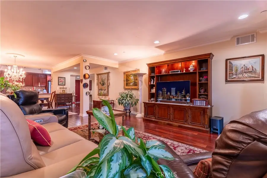 4533 Vista Del Monte Avenue #201, Sherman Oaks, CA 91403 - #3