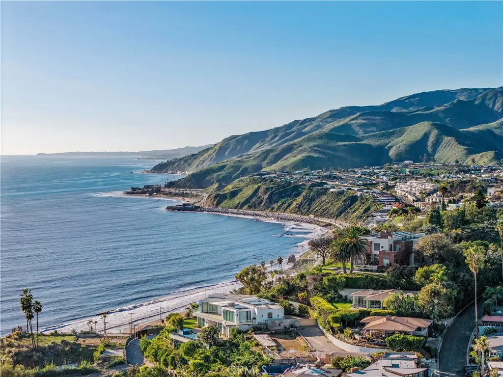 17352 W Sunset #103, Pacific Palisades, CA 90272 - #1