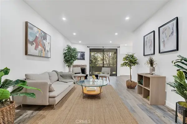 13331 Moorpark Street #206, Sherman Oaks, CA 91423