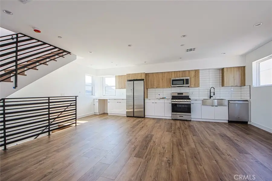 6421 Troost, North Hollywood, CA 91606 - Image #3