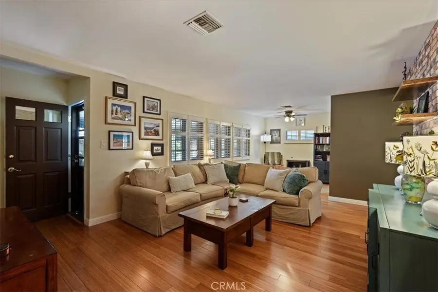 10857 Crockett Street, Sun Valley, CA 91352 - Image #2